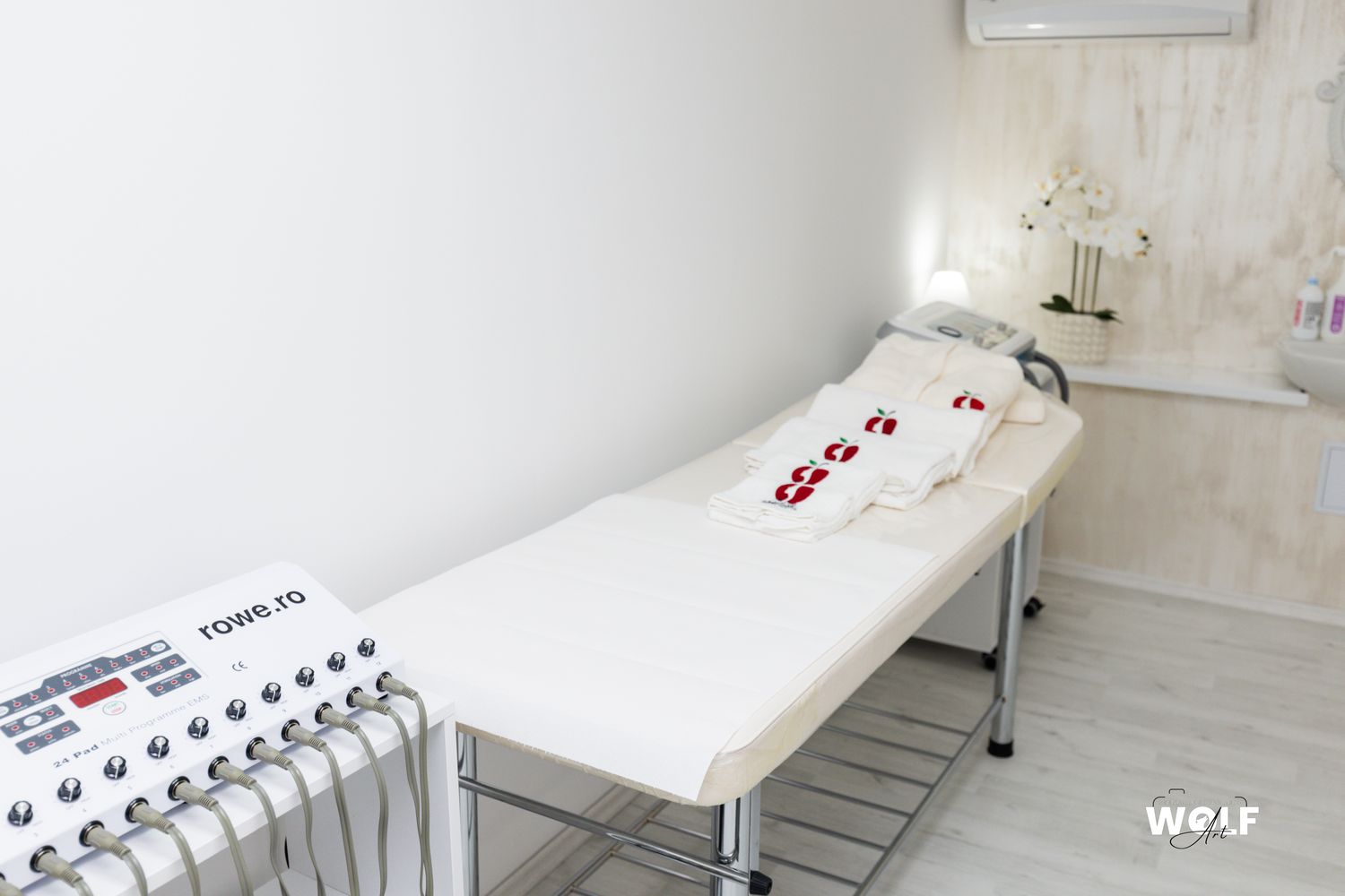 The electrostimulation room